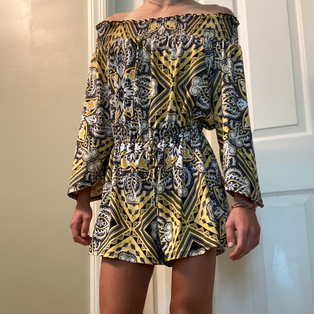BEBOP off the shoulder Romper